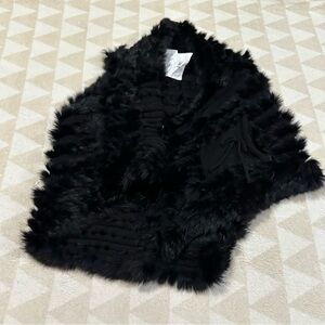 Dkny black super soft vest faux fur